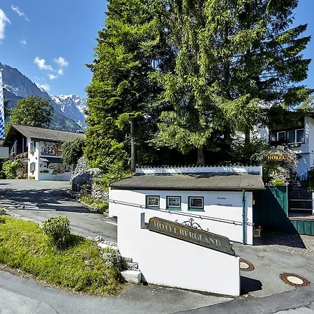 فندق Bergland 3*